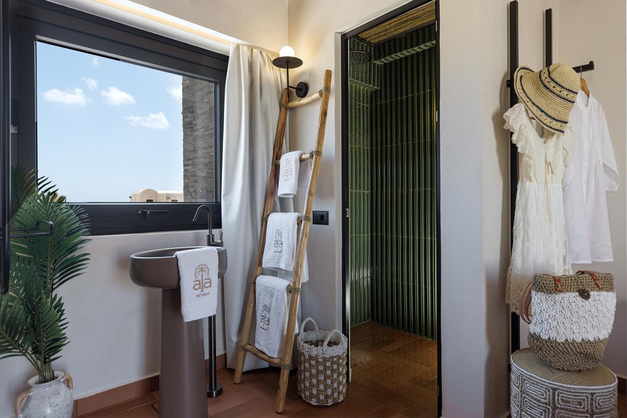 Aja Retreat Luxury Suites Kamari  Luaran gambar